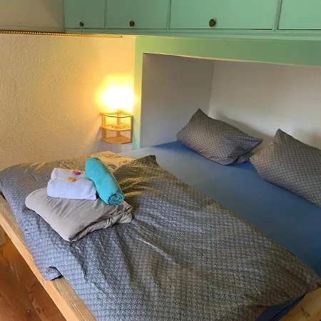 Apartament Circus Wagon Ton Luetten Plush Mors Drochtersen